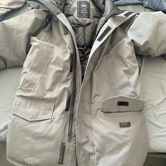 Canada Goose Parka Jackets - Level 4 and Level 5 - Picture 2 of 15